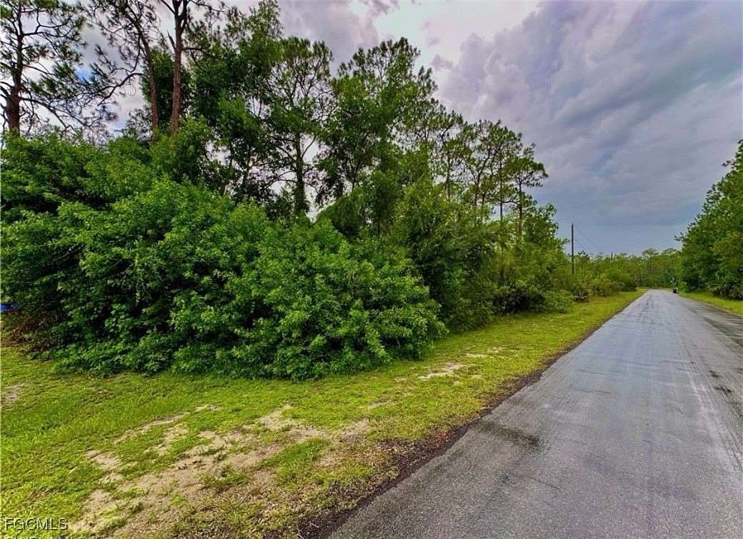 0.25 Acres of Residential Land for Sale in Lehigh Acres, Florida