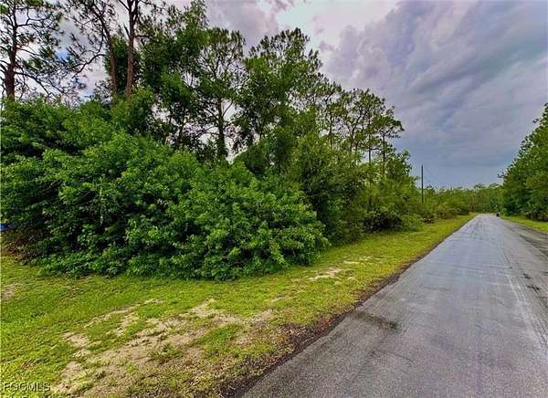0.25 Acres of Residential Land for Sale in Lehigh Acres, Florida