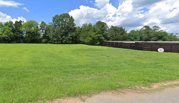 0.92 Acres of Residential Land for Sale in Linden, Alabama