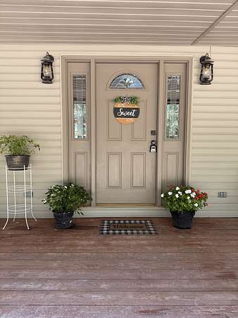 11.8 Acres of Land with Home for Sale in McEwen, Tennessee