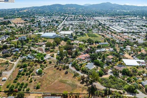 1 Acre of Residential Land for Sale in Vista, California