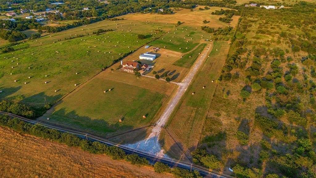 12.5 Acres of Land with Home for Sale in Waxahachie, Texas