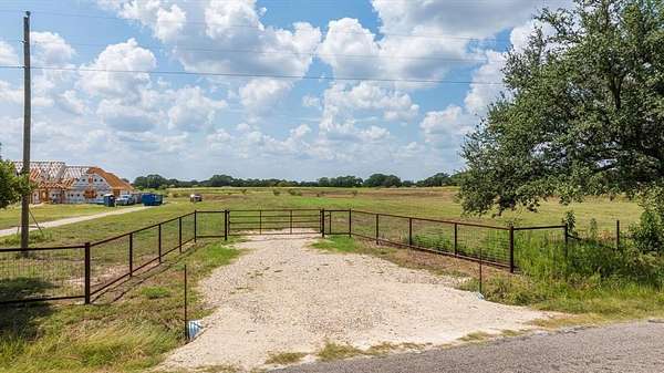 2 Acres of Land for Sale in Granbury, Texas