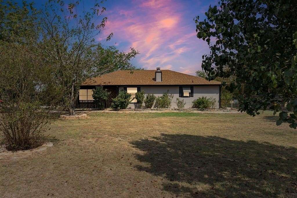 2.88 Acres of Residential Land with Home for Sale in Sulphur Springs, Texas