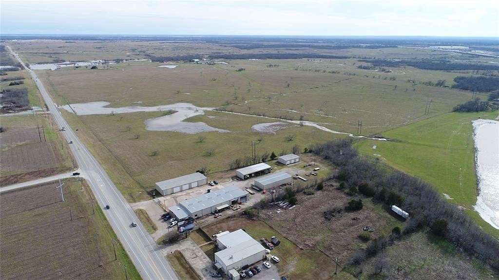 1 Acre of Commercial Land for Sale in Corsicana, Texas