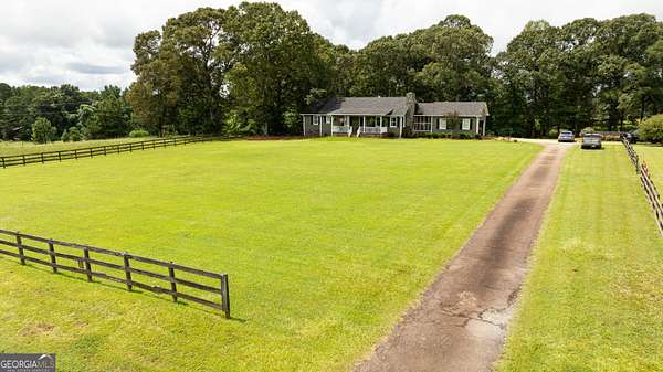 5 Acres of Residential Land with Home for Sale in Thomaston, Georgia