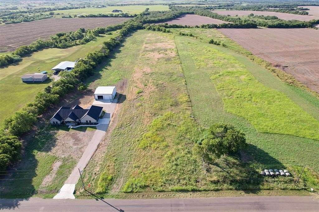5 Acres of Residential Land for Sale in Maypearl, Texas
