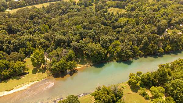 4.82 Acres of Land for Sale in Mammoth Spring, Arkansas