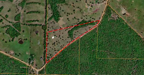 16 Acres of Land with Home for Sale in Mammoth Spring, Arkansas