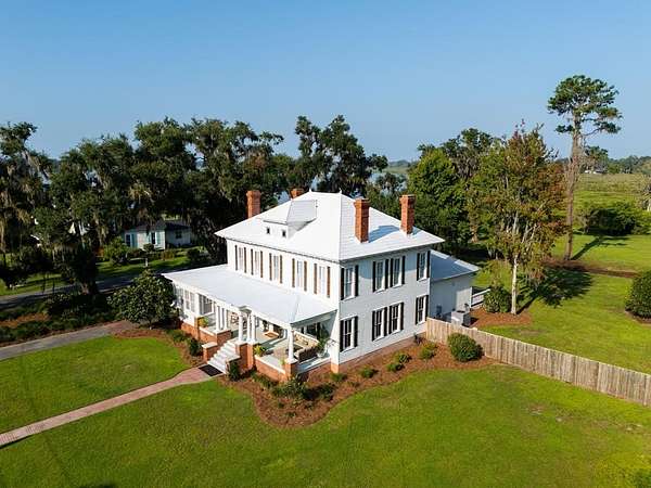 1.88 Acres of Land with Home for Sale in Lake Park, Georgia