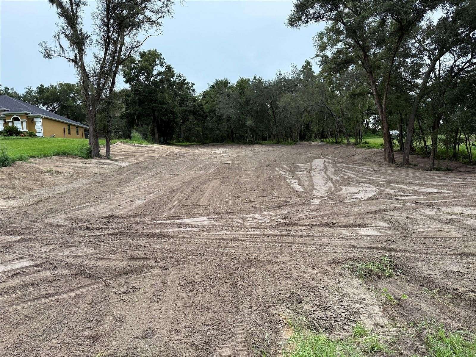 1 Acre of Residential Land for Sale in Fruitland Park, Florida