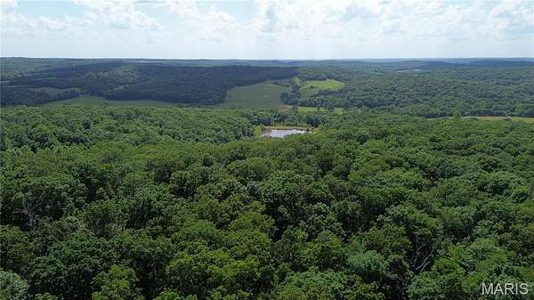 1.35 Acres of Residential Land for Sale in Bourbon, Missouri