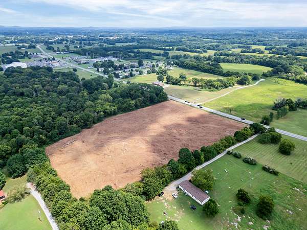 10 Acres of Land for Sale in Chapel Hill, Tennessee