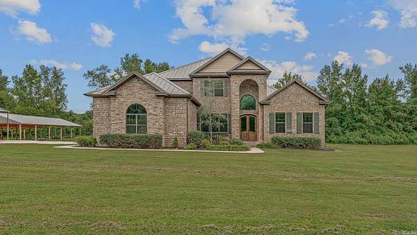 2.5 Acres of Residential Land with Home for Sale in Brookland, Arkansas