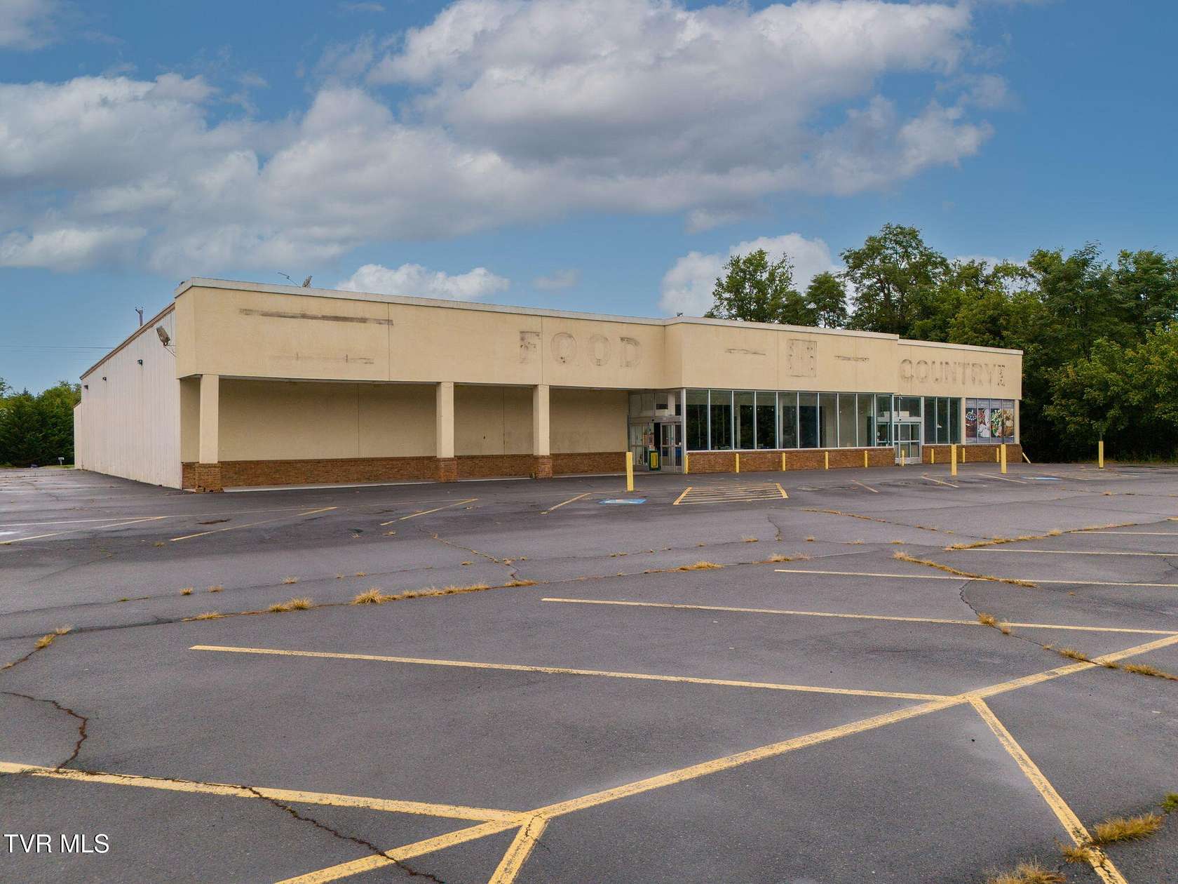 8 Acres of Improved Mixed-Use Land for Sale in Glade Spring, Virginia