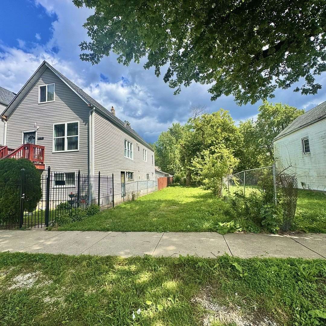 0.07 Acres of Residential Land for Sale in Chicago, Illinois