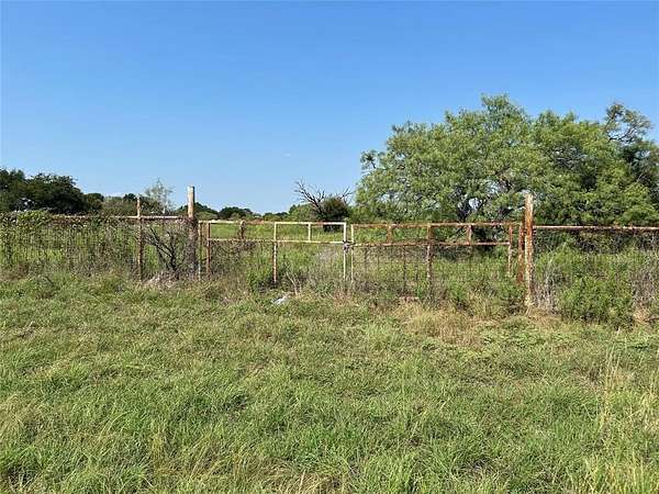 5 Acres of Mixed-Use Land for Sale in Mineral Wells, Texas