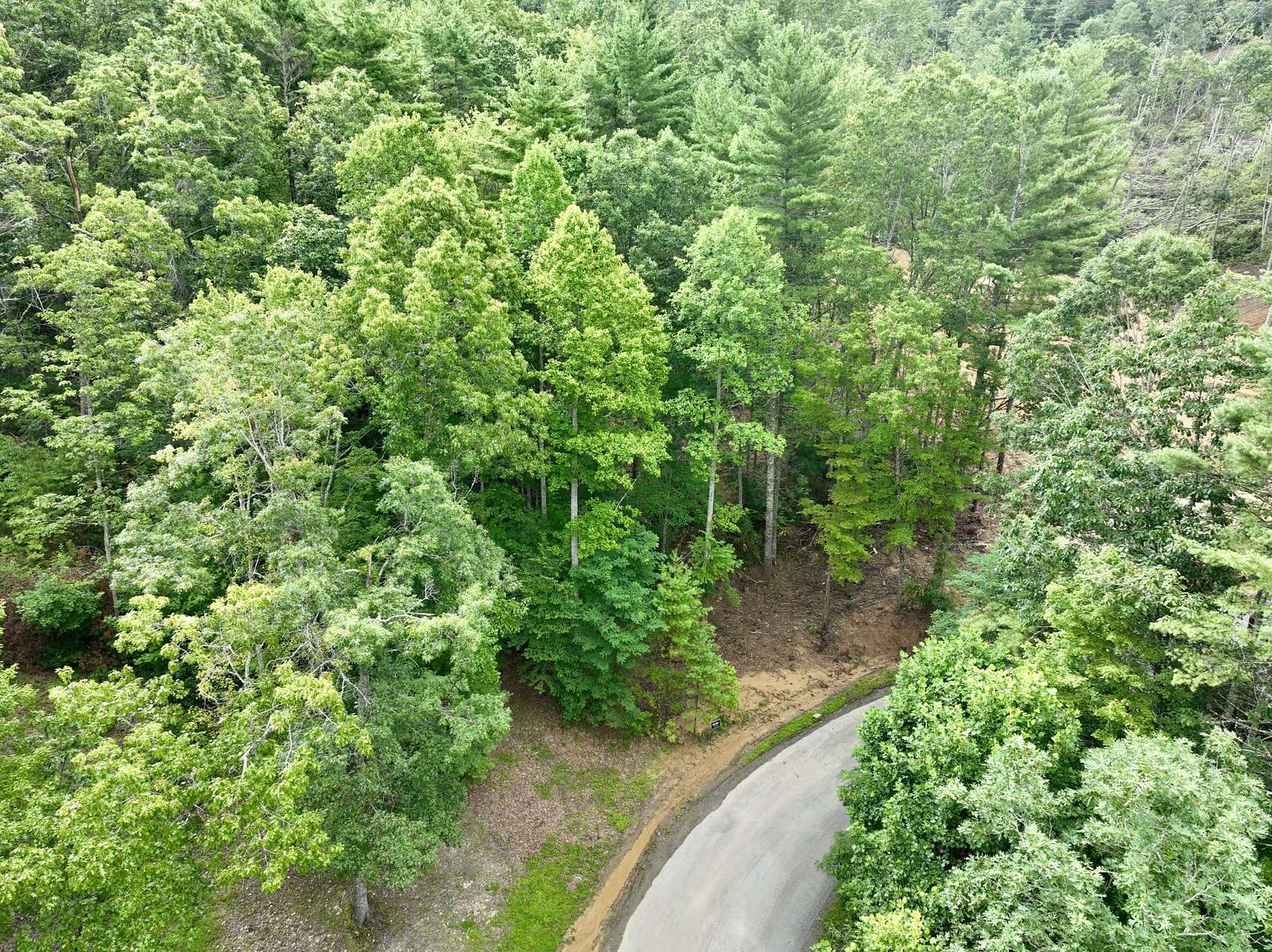 1.23 Acres of Residential Land for Sale in Mountain City, Tennessee