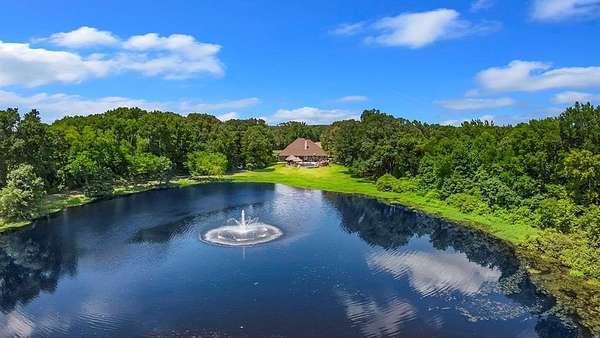 27.5 Acres of Land with Home for Sale in Brownsboro, Texas