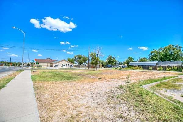 0.12 Acres of Mixed-Use Land for Sale in San Angelo, Texas