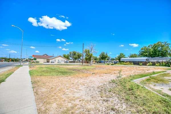 0.12 Acres of Mixed-Use Land for Sale in San Angelo, Texas