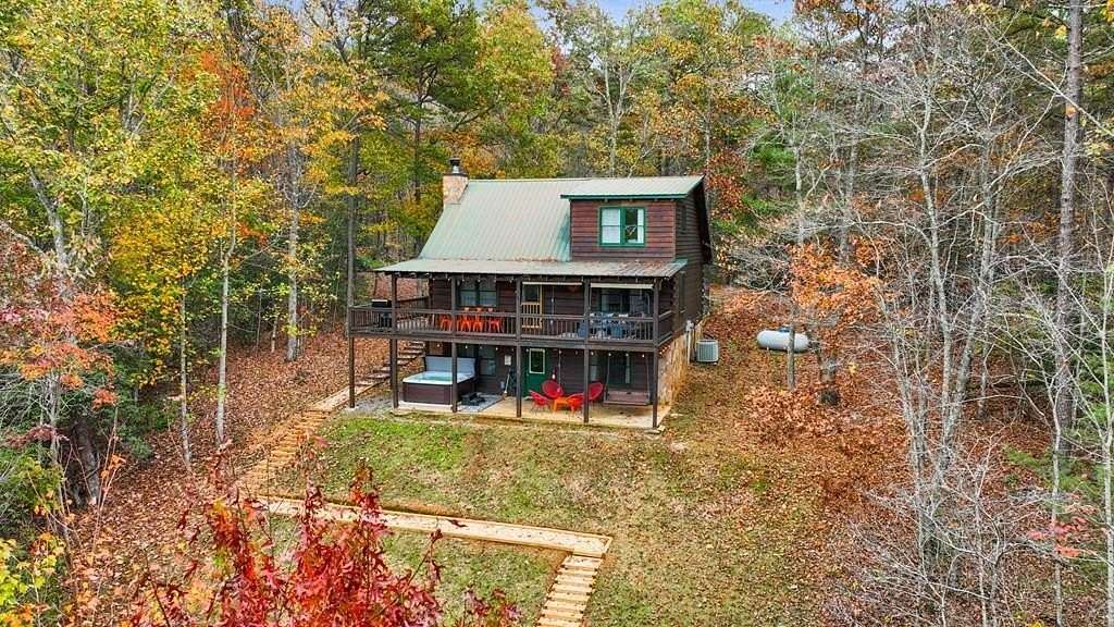 3 Acres of Residential Land with Home for Sale in Mineral Bluff, Georgia