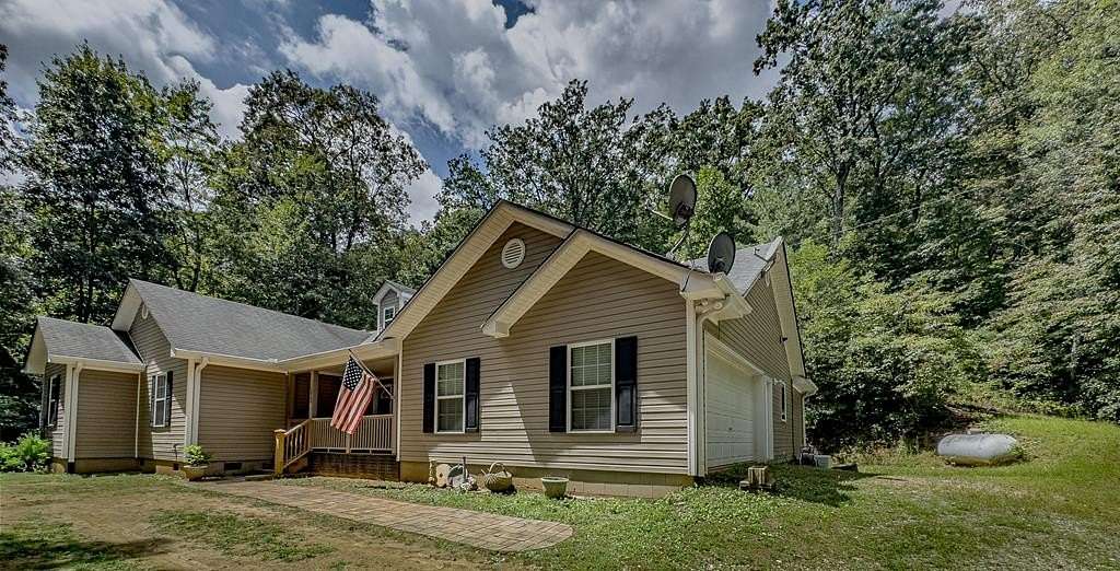 5.73 Acres of Residential Land with Home for Sale in Murphy, North Carolina