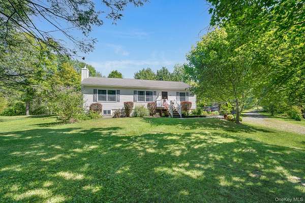 3.5 Acres of Residential Land with Home for Sale in Staatsburg, New York