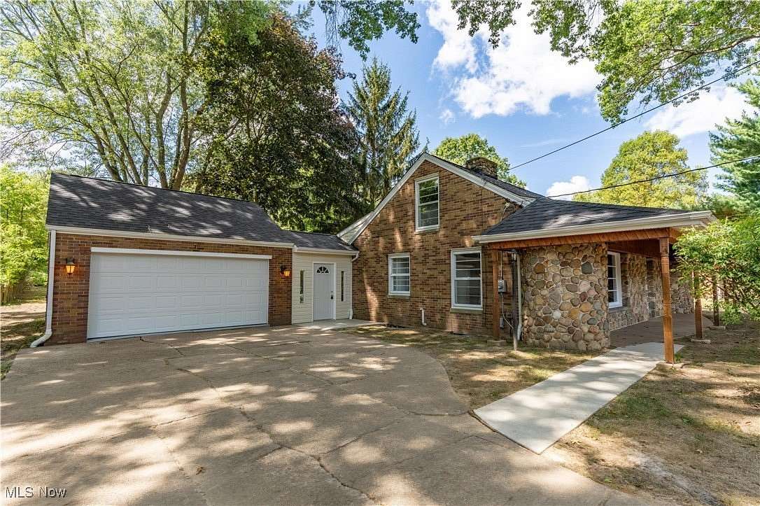 2 Acres of Residential Land with Home for Sale in Alliance, Ohio