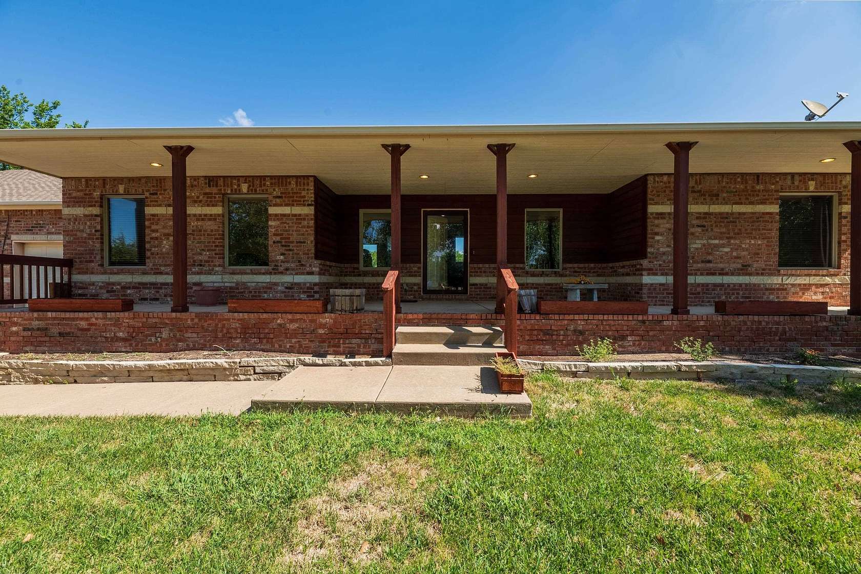 9.29 Acres of Residential Land with Home for Sale in Valley Center, Kansas