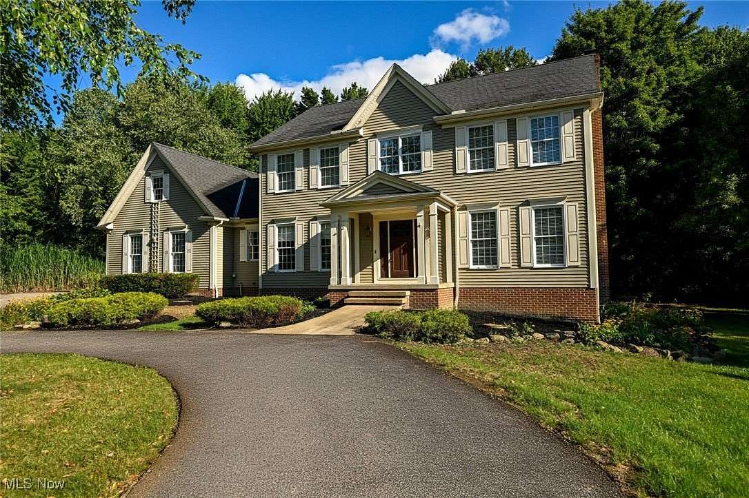 1.55 Acres of Residential Land with Home for Sale in Aurora, Ohio