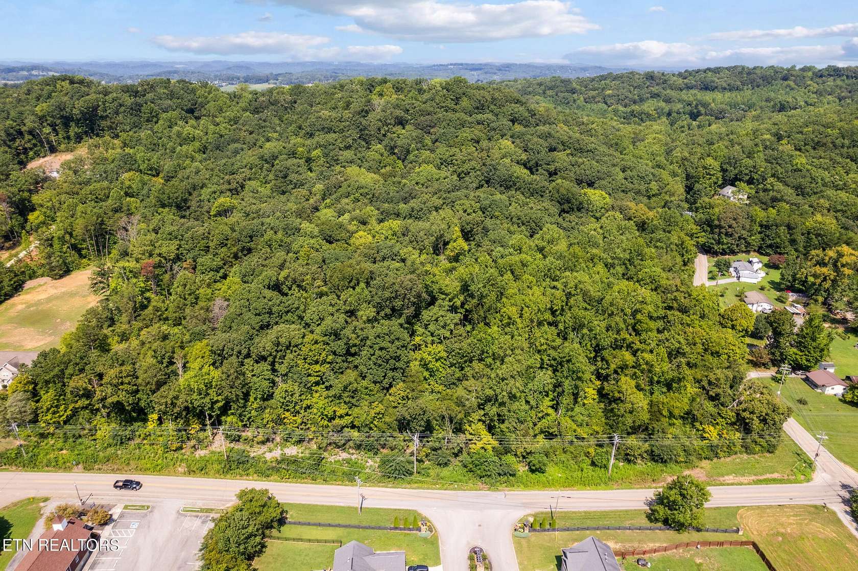 16.5 Acres of Land for Sale in Knoxville, Tennessee