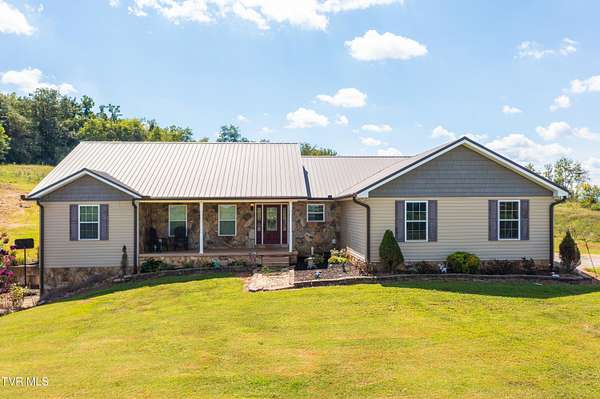 2.34 Acres of Residential Land with Home for Sale in Greeneville, Tennessee