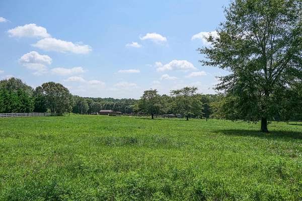 17.6 Acres of Land for Sale in Wellford, South Carolina