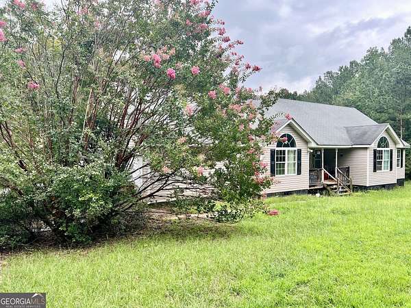 19.9 Acres of Land with Home for Sale in Winder, Georgia