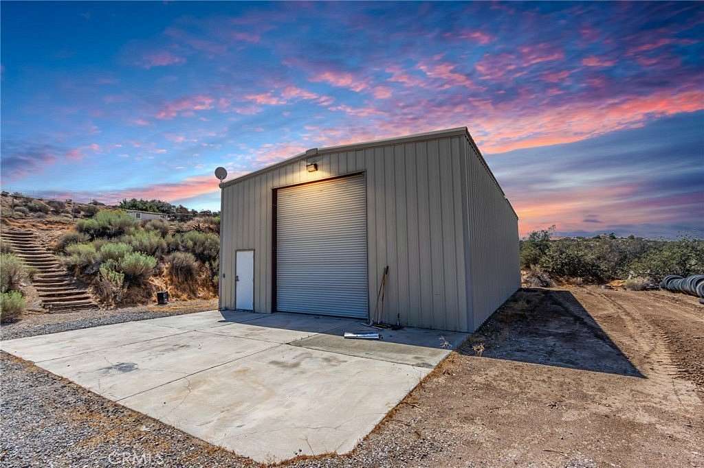 2.19 Acres of Residential Land with Home for Sale in Oak Hills, California