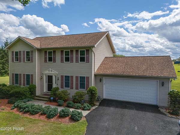 2.3 Acres of Residential Land with Home for Sale in Lake Ariel, Pennsylvania