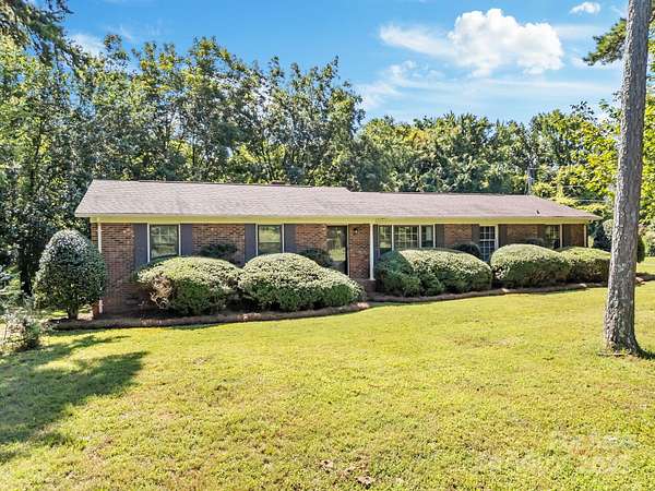 1.62 Acres of Residential Land with Home for Sale in Charlotte, North Carolina