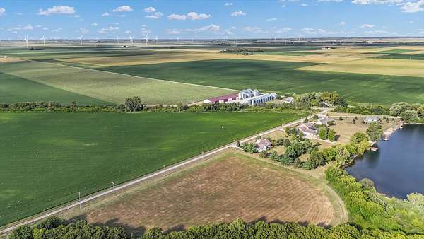 1.53 Acres of Land for Sale in Farmer City, Illinois