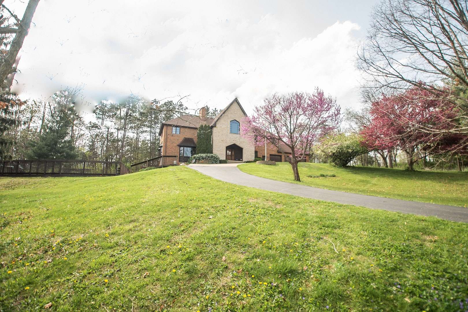 6 Acres of Land with Home for Sale in Dixon, Illinois