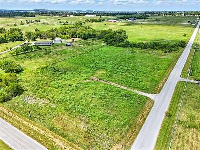 2.12 Acres of Residential Land for Sale in Mounds, Oklahoma