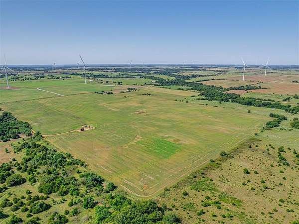 145 Acres of Land for Sale in Crescent, Oklahoma