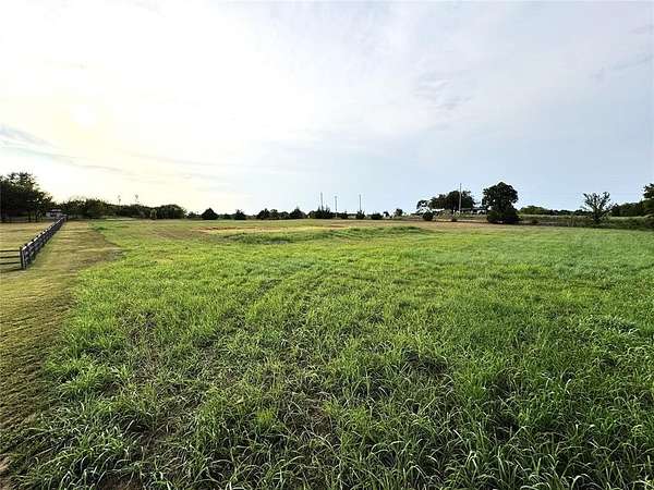 2.5 Acres of Residential Land for Sale in Noble, Oklahoma