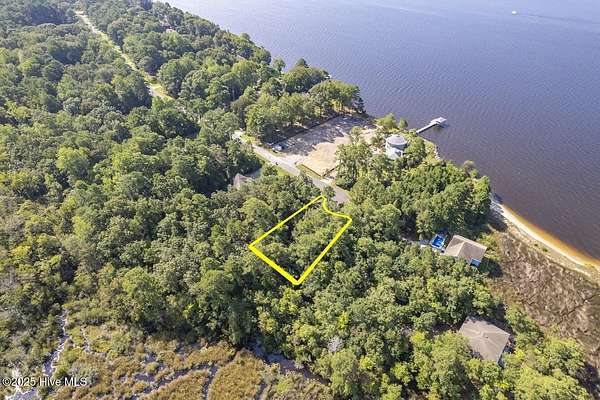 0.45 Acres of Residential Land for Sale in Minnesott Beach, North Carolina