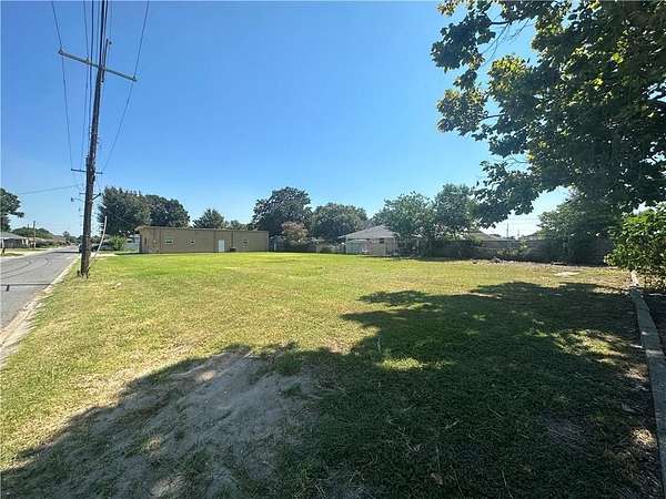 0.12 Acres of Commercial Land for Sale in Chalmette, Louisiana