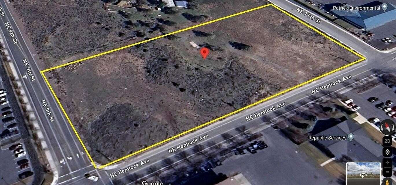 4 Acres of Commercial Land for Sale in Redmond, Oregon