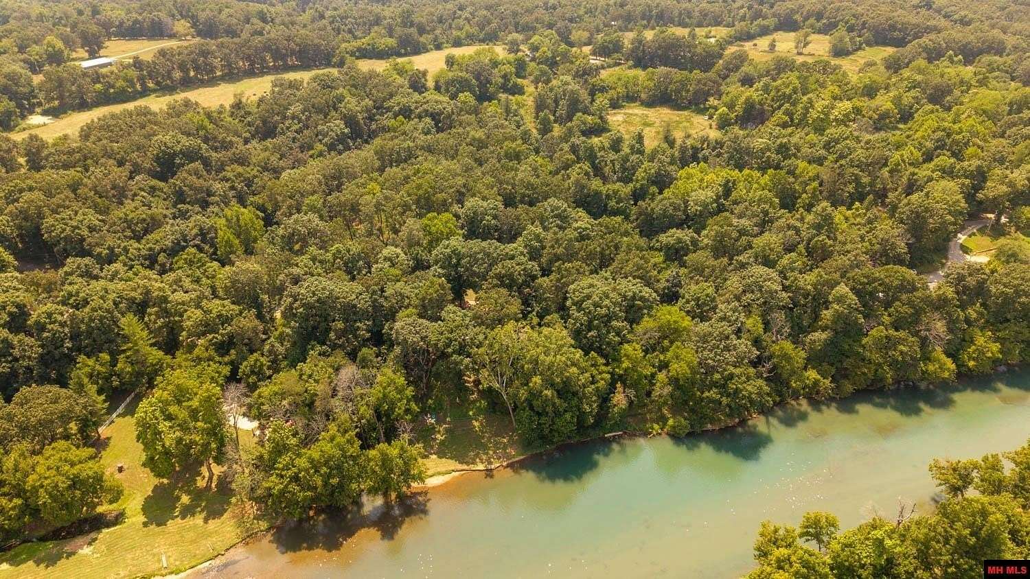 2 Acres of Residential Land for Sale in Mammoth Spring, Arkansas