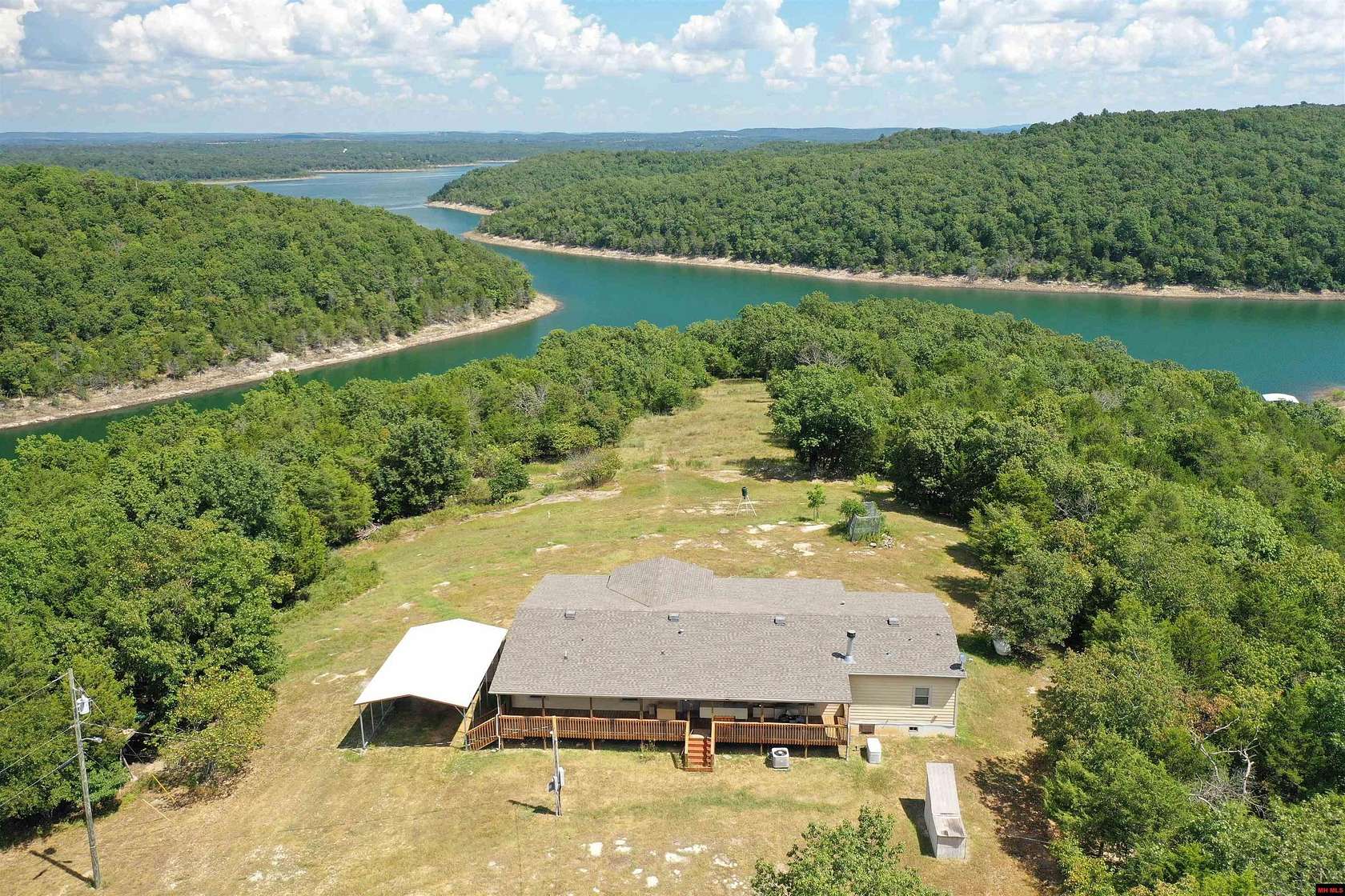 15.4 Acres of Recreational Land with Home for Sale in Yellville, Arkansas