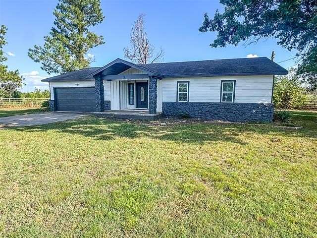 6 Acres of Land with Home for Sale in Muskogee, Oklahoma