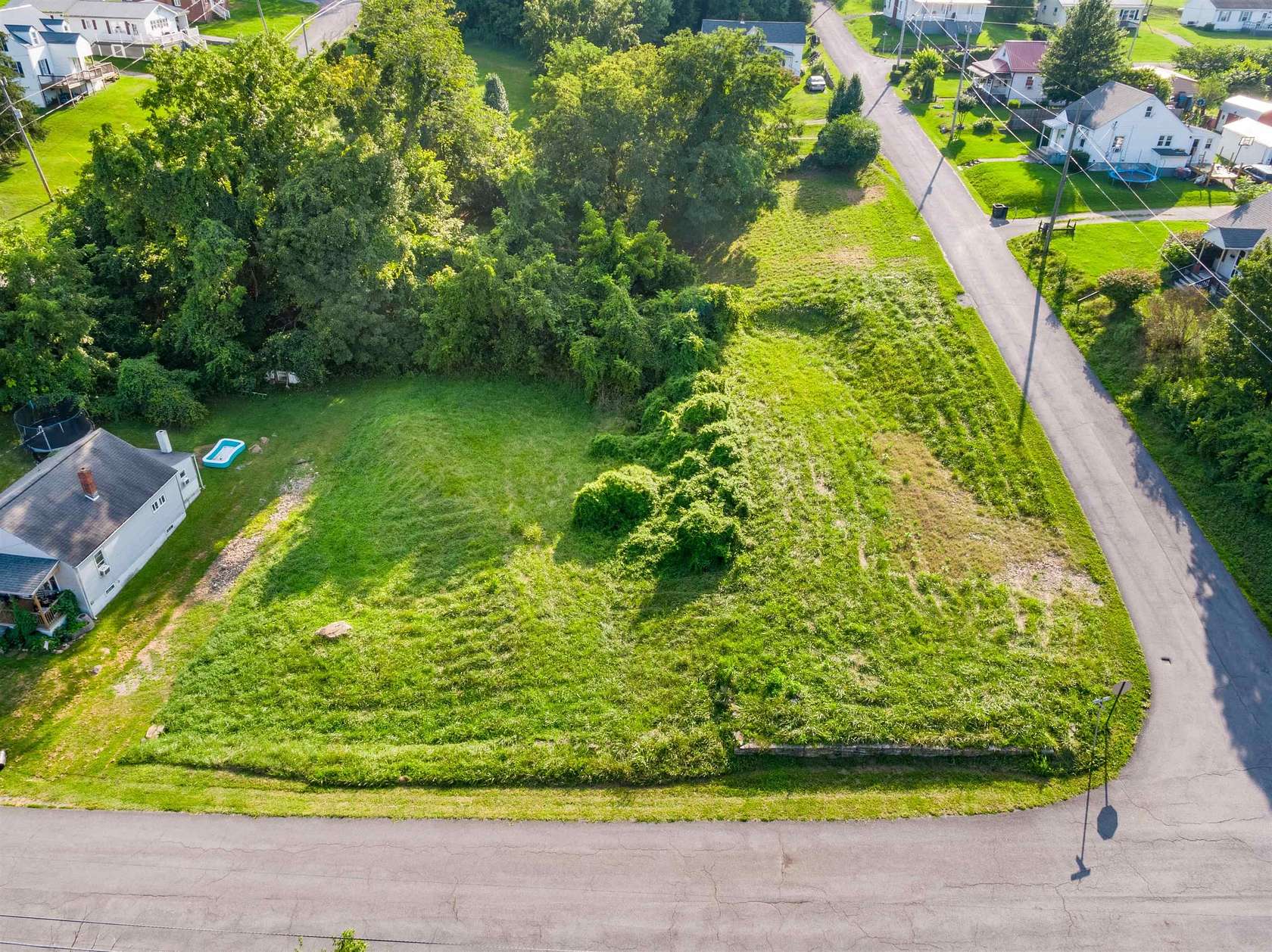 0.39 Acres of Land for Sale in Pearisburg, Virginia